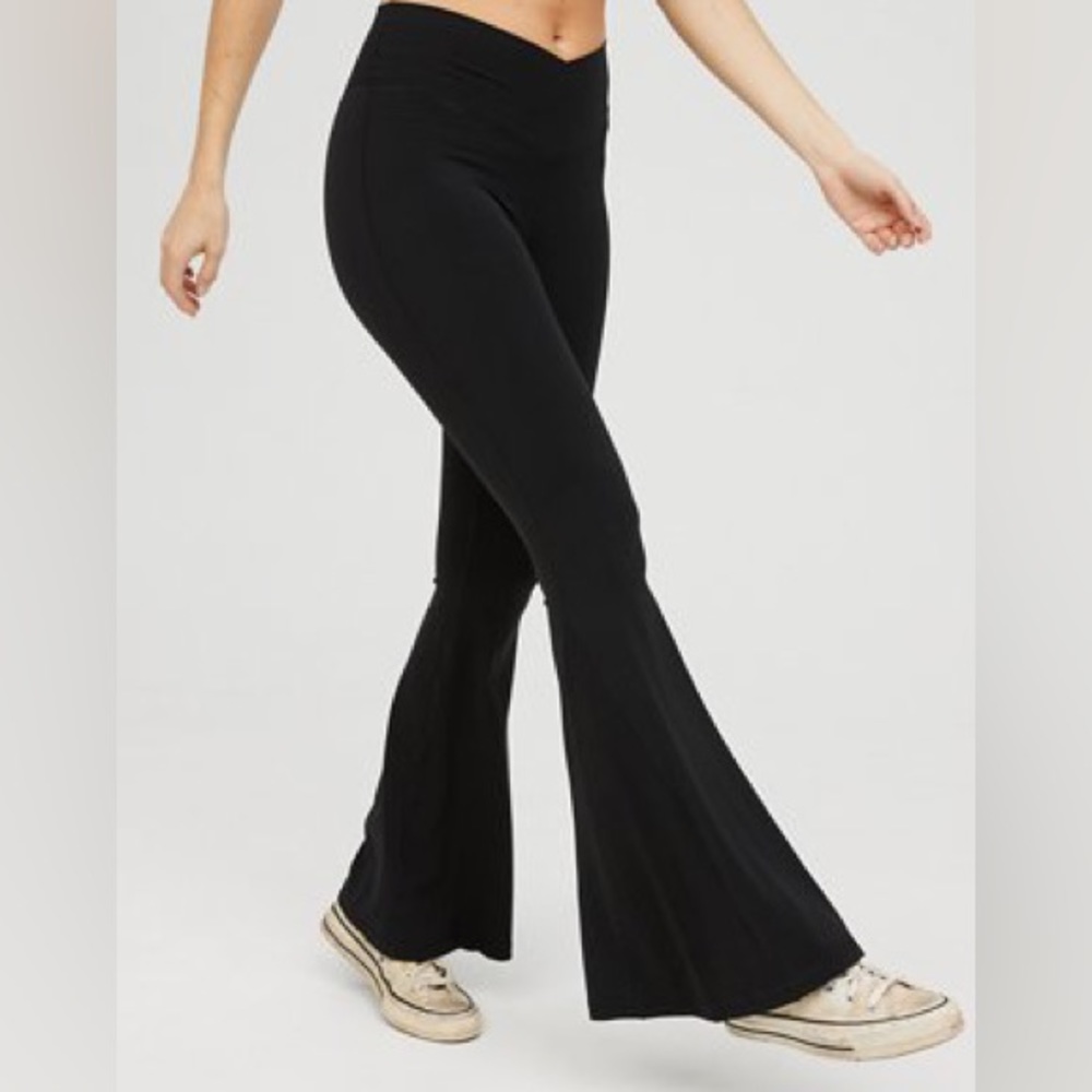 COPY - Aerie flare leggings cross front size L TALL